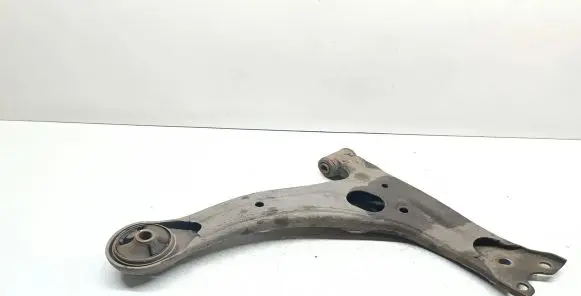 Toyota Prius (XW20) Front lower control arm/wishbone