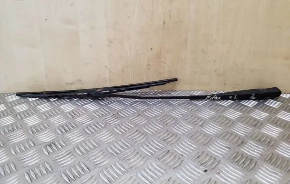 Opel Frontera A Front wiper blade arm
