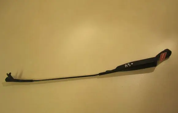 Volkswagen PASSAT B5.5 Front wiper blade arm 3B1955410B