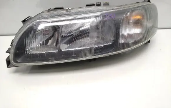 Volvo XC70 Headlight/headlamp 8620686 89004805