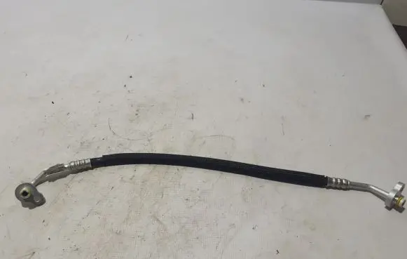 Volvo C40 Air conditioning (A/C) pipe/hose 32226963