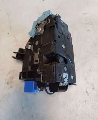 Skoda Octavia Mk2 (1Z) Front door lock 3D1837016AC