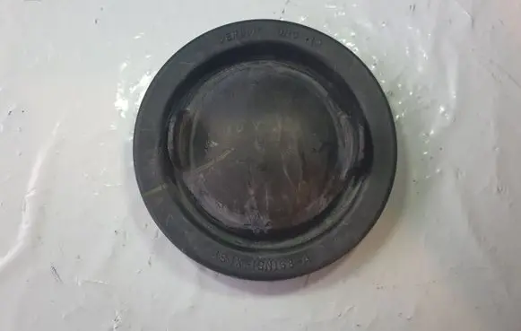 Ford Fusion II Headlight/headlamp dust cover 4S4X13N168A