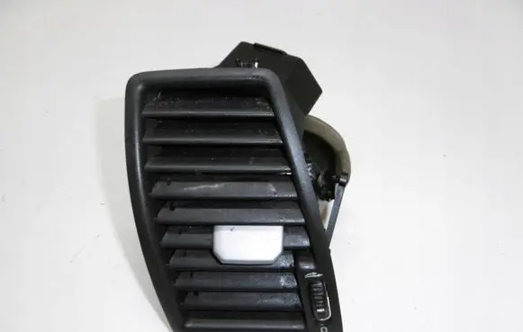 Volvo XC90 Dashboard side air vent grill/cover trim 3409398
