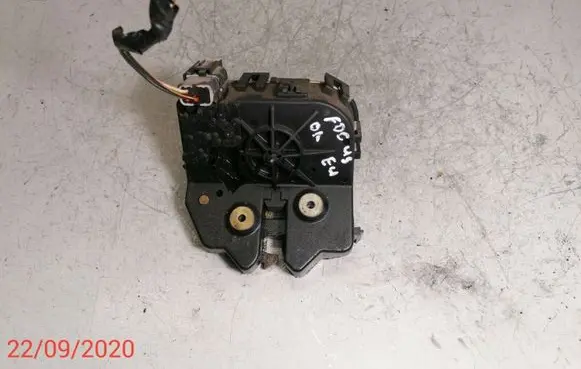 Ford Focus Tailgate/trunk/boot lock/catch/latch 43102-AD