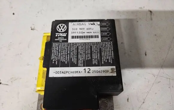 Volkswagen PASSAT B6 Airbag control unit/module 3C0909605J 391130 09H029S2521