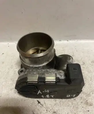 Audi A4 S4 B6 8E 8H Throttle valve 06B133062M