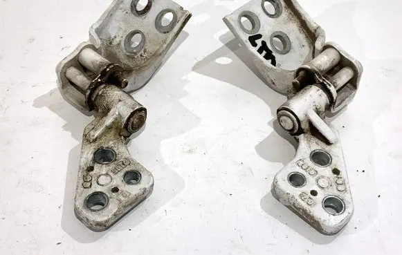 Toyota ProAce City Tailgate/trunk/boot hinge 
