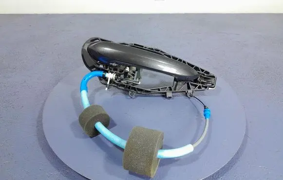 BMW X3 E83 Front door exterior handle 9881774