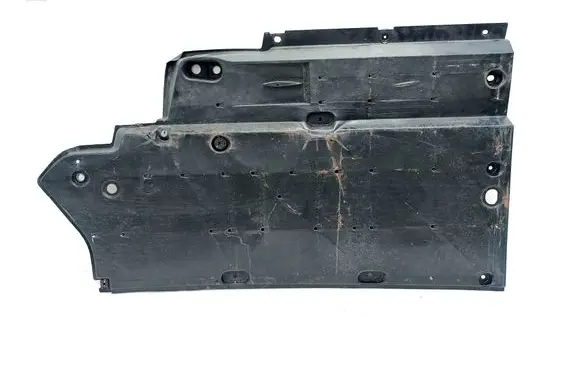 Toyota RAV 4 (XA50) Side bottom protection 581660R010