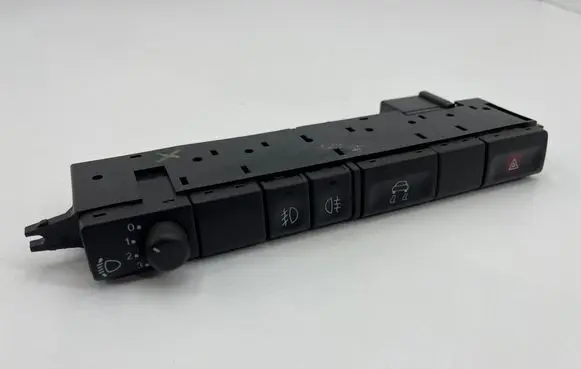 Jaguar XK8 - XKR Hazard light switch 95609005