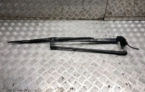 Toyota Yaris Windshield/front glass wiper blade 