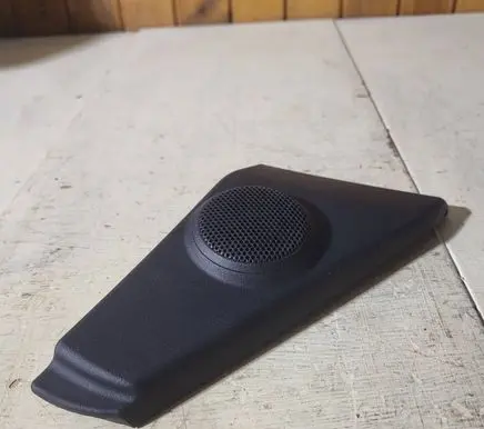 Mazda 5 Panel speaker 