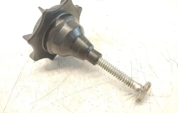 Opel Insignia A Spare wheel bolt 13305591