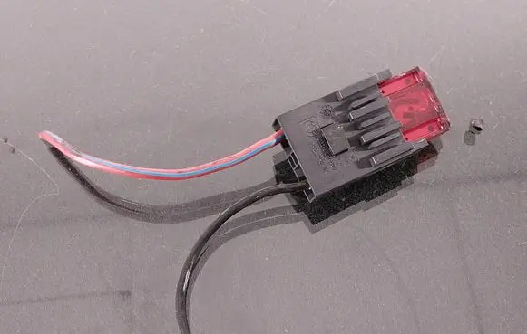 BMW 5 E39 Fuse 611383671429