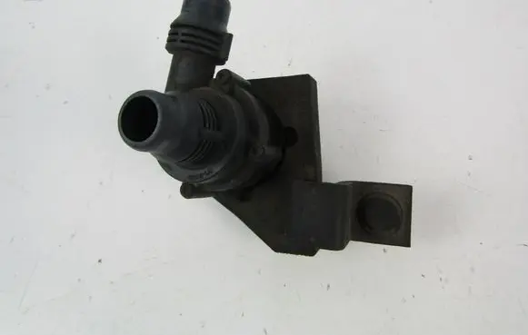 BMW 5 E60 E61 Electric auxiliary coolant/water pump 50018904