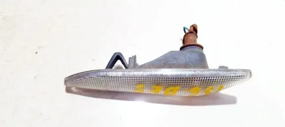 Alfa Romeo 156 Front fender indicator light 60686516 02.132.95