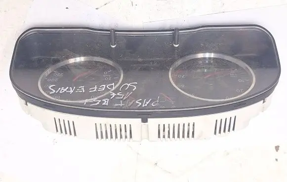 Volkswagen PASSAT B5.5 Speedometer (instrument cluster) 08051969901