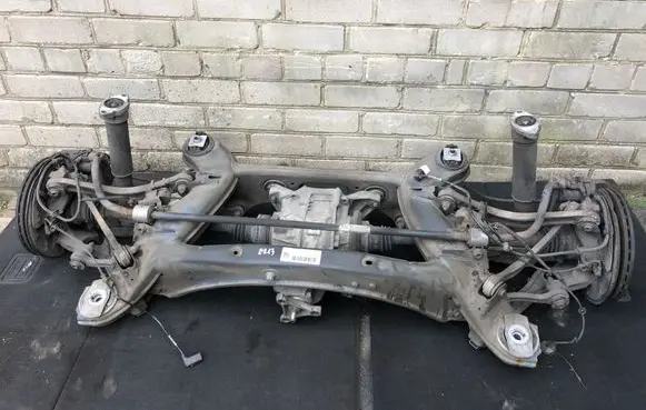 Mercedes-Benz E W213 Rear axle beam 2135841200 22071930 45001920302712