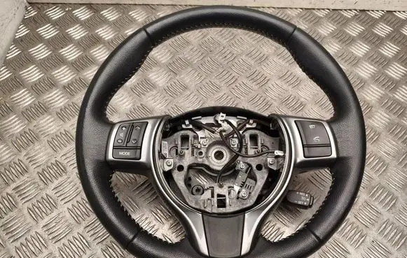 Toyota Yaris Steering wheel 306744199B2S