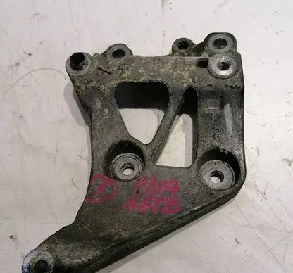 Peugeot 207 A/C compressor mount bracket 7548914