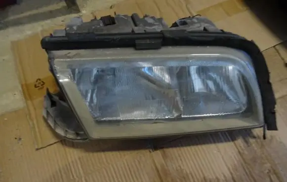 Mercedes-Benz C W202 Headlight/headlamp A2028203061 88205484