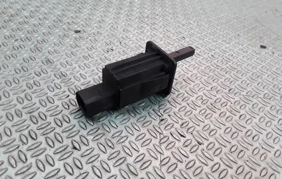Land Rover Discovery Bonnet alarm switch sensor AMR5633
