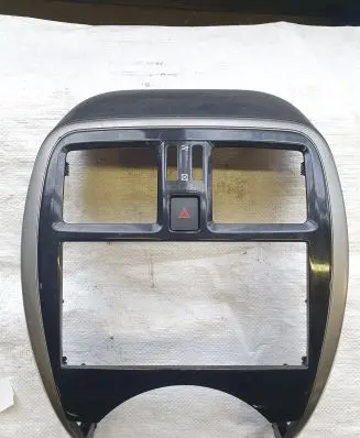 Nissan Micra Dash center air vent grill 682603HN0A