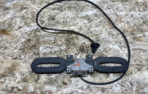 Mercedes-Benz SL R230 Keyless system antenna A2308200475