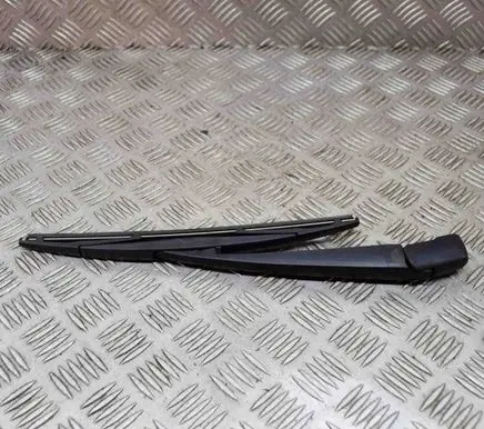 Mitsubishi Outlander Rear wiper blade arm