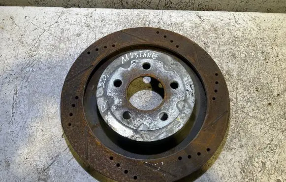Ford Mustang VI Rear brake disc
