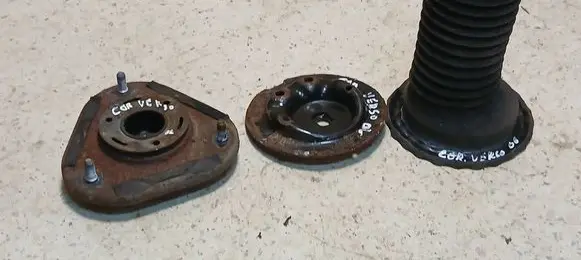 Toyota Corolla Verso AR10 Front upper strut mount 