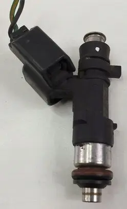 Volvo V50 Fuel injector 30757534