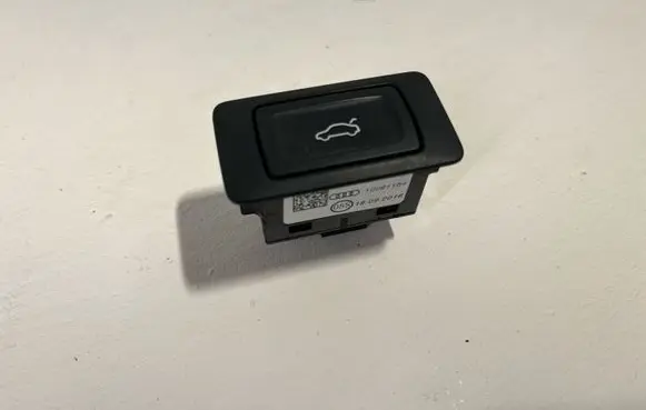 Audi A7 S7 4G Tailgate/boot open switch button 4G0959831A
