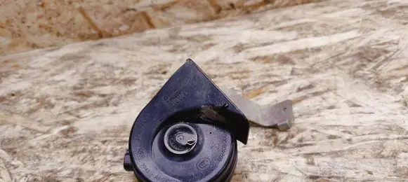 Alfa Romeo Giulia Horn signal
