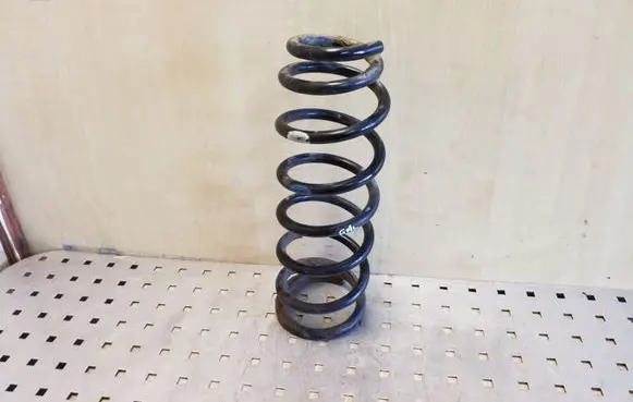 Toyota Corolla E120 E130 Rear coil spring