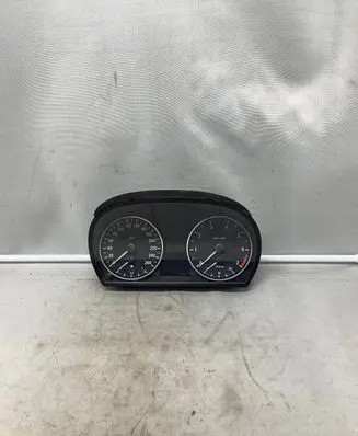 BMW 3 E90 E91 Speedometer (instrument cluster) 9110197 102533050