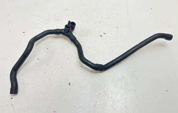Mercedes-Benz ML W163 Breather hose/pipe A1120180282