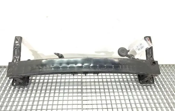 Hyundai i30 Front bumper support beam 