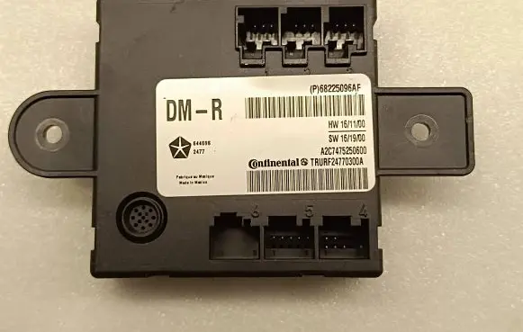 Chrysler Pacifica Door control unit/module 68225096AF A2C7475250600 TRHRF24770300A