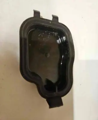 Volvo C70 Headlight/headlamp dust cover 9169525