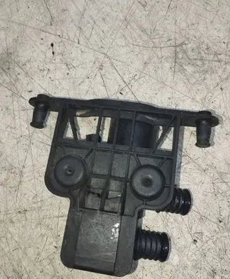 BMW 5 E60 E61 Coolant heater control valve 6920226