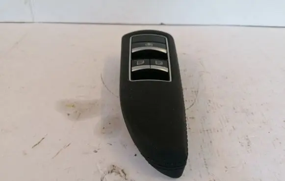 Mercedes-Benz S W221 Electric window control switch A2218709510