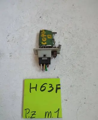 Opel Corsa B Heater blower motor/fan resistor 8374386