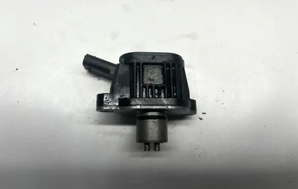 Audi Q3 F3 Camshaft speed sensor 04E906048A