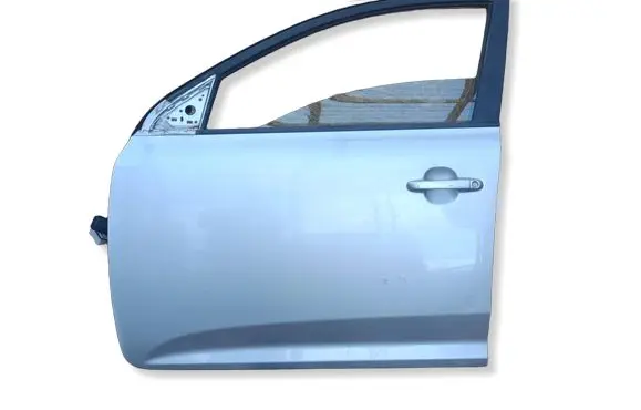 KIA Ceed Front door 