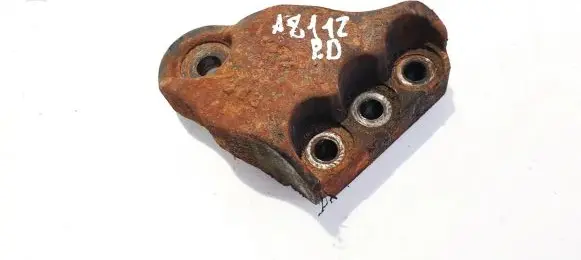 Hyundai Getz Engine mounting bracket
