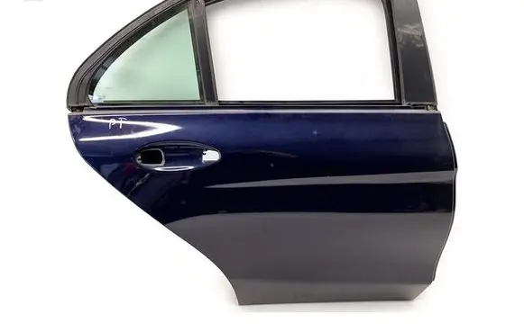 Mercedes-Benz C W205 Rear door
