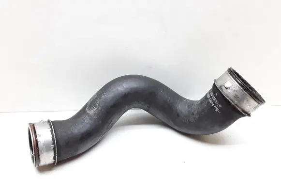 Mercedes-Benz C W203 Intercooler hose/pipe A2035280582