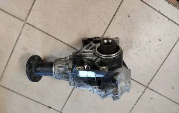 Hyundai Tucson TL Gearbox transfer box case TG10V1809